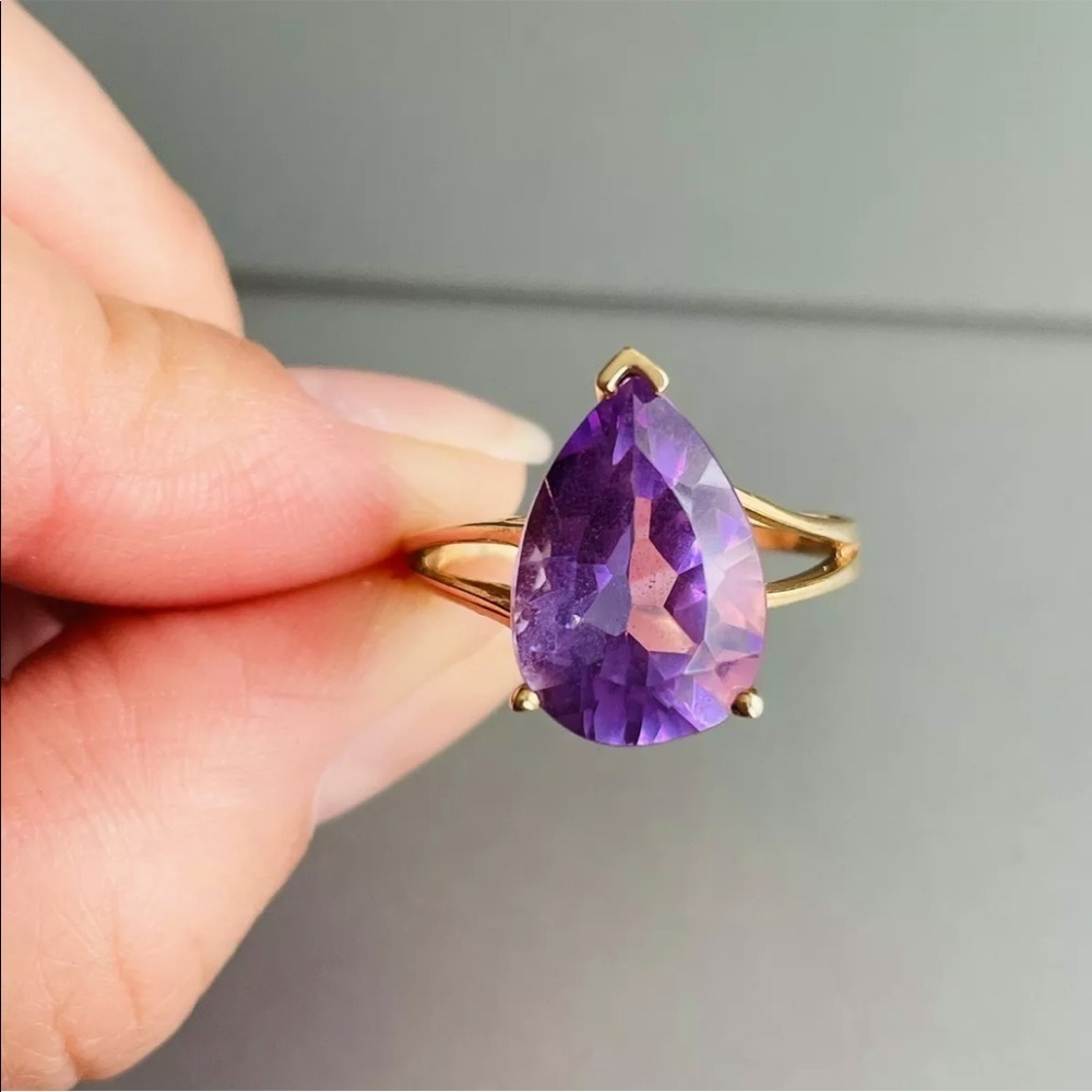 10K Gold Genuine Amethyst Pear Shape Solitaire Ring